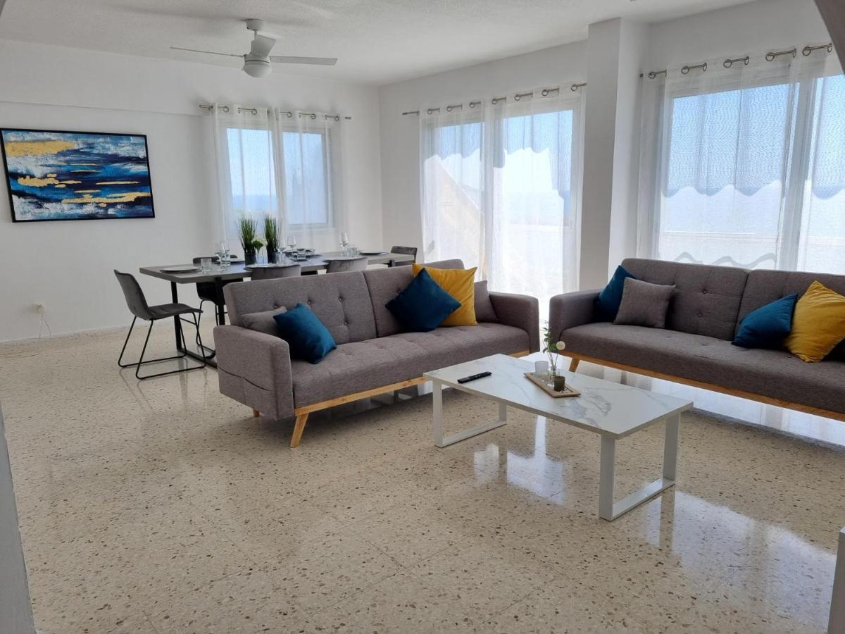 Diamond Sea View Penthouse Lägenhet Paphos Exteriör bild